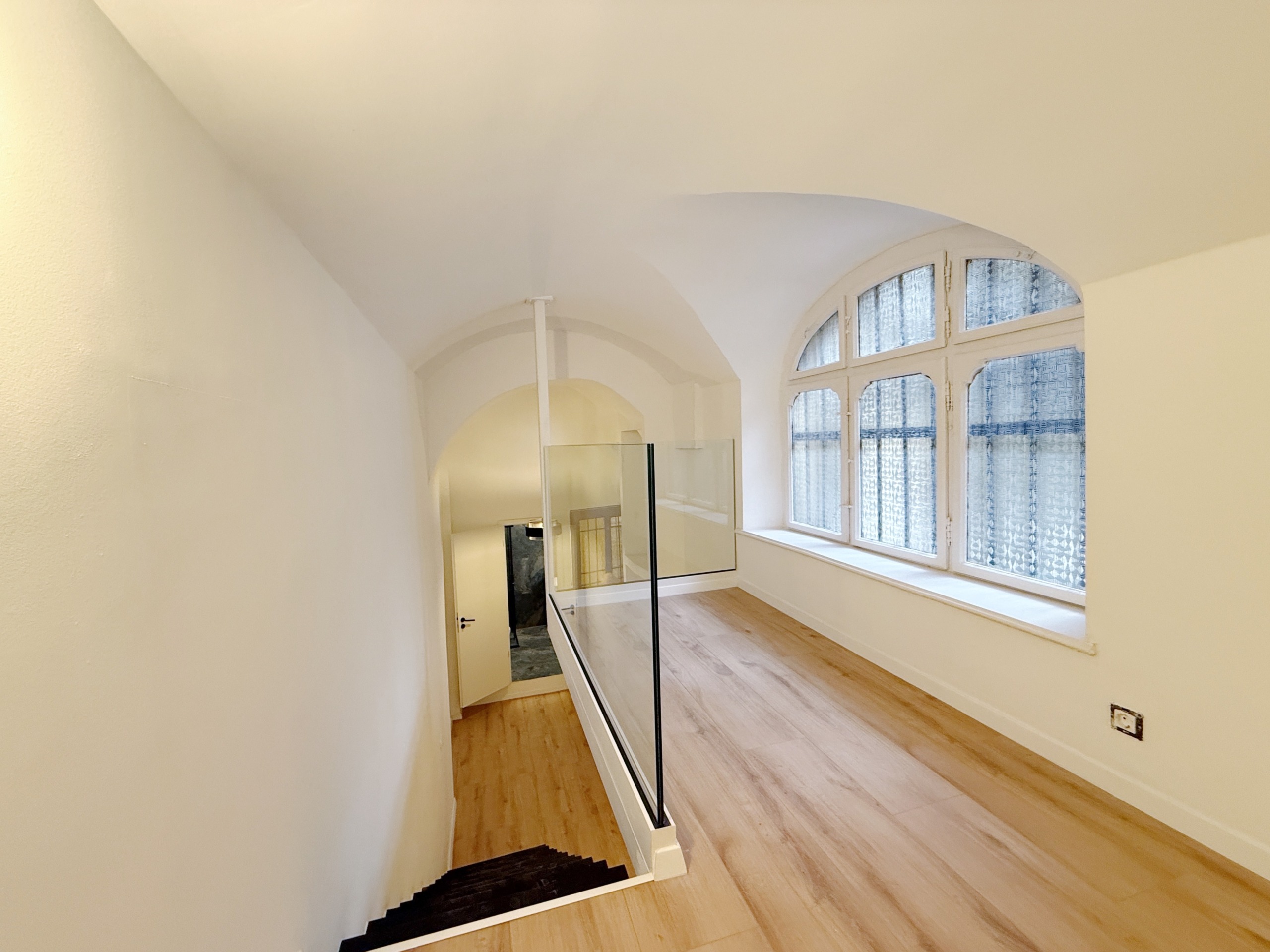 5DF51879 CADF 464D BC28 C80D90999126