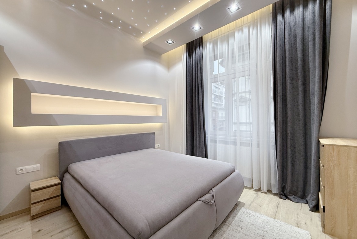 5E0F250E 9F60 4C69 9BB4 619057D9D66F