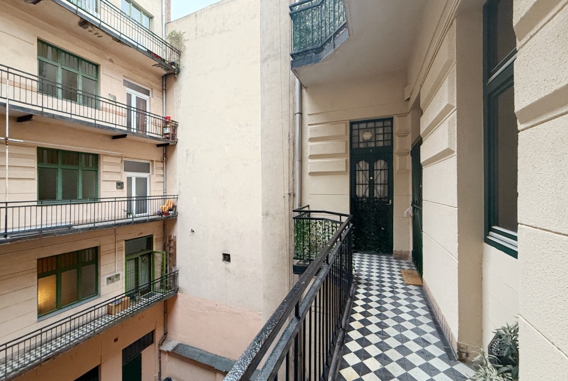 600DFEA2 7663 47B9 BD51 2B4719610B57