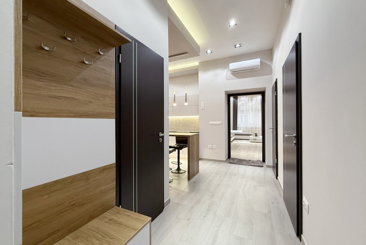 77FB68BA E2B2 46CD A3F6 728F0EC48CAE