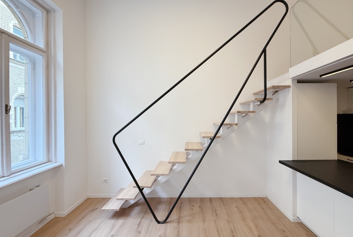 79C67E9B 99B3 47B1 8113 3746660DD319