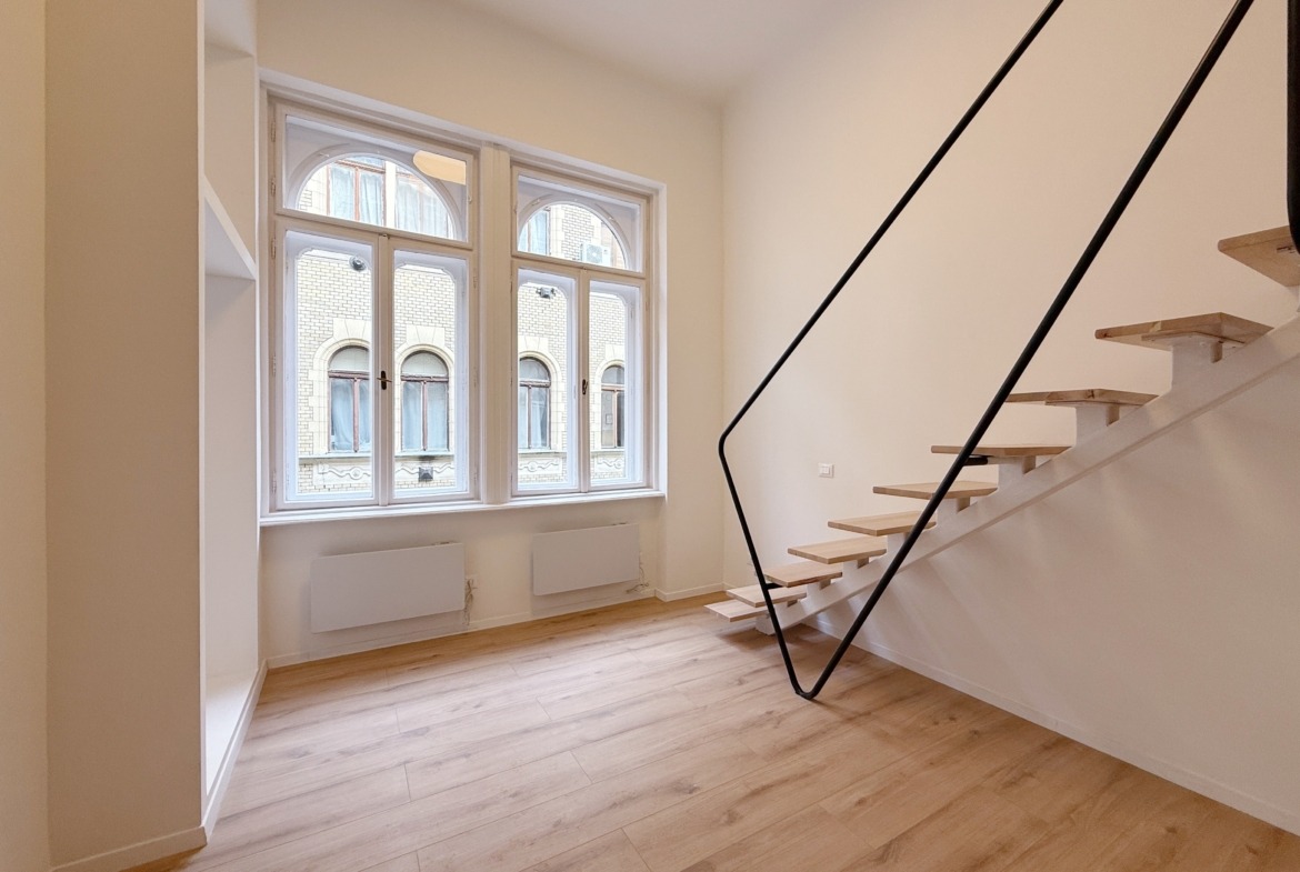 B4E55CFD B770 4187 9AC7 CA3FF741D75B