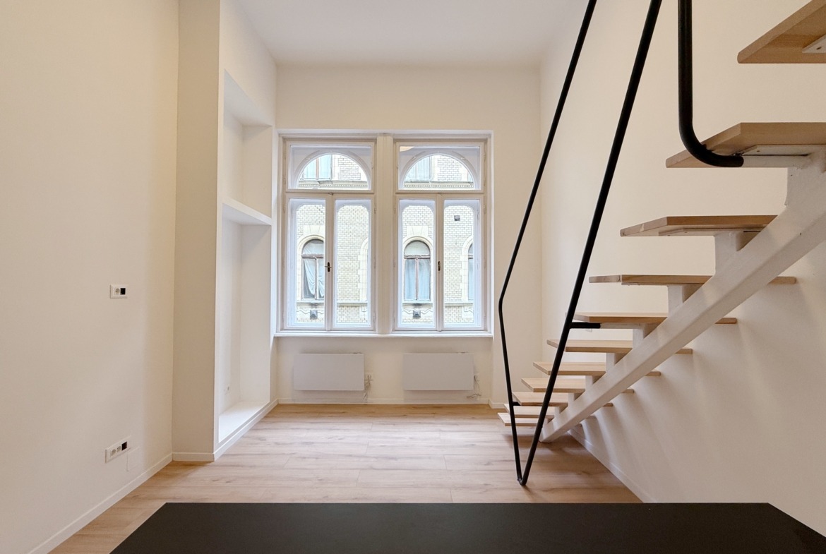 B97E82E2 74B1 4404 9130 6D247632DD8D