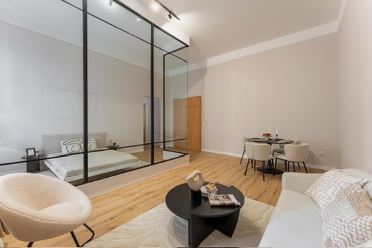 C65B643D 2217 4316 99AE A7C2B75CAE44 4 5005 c