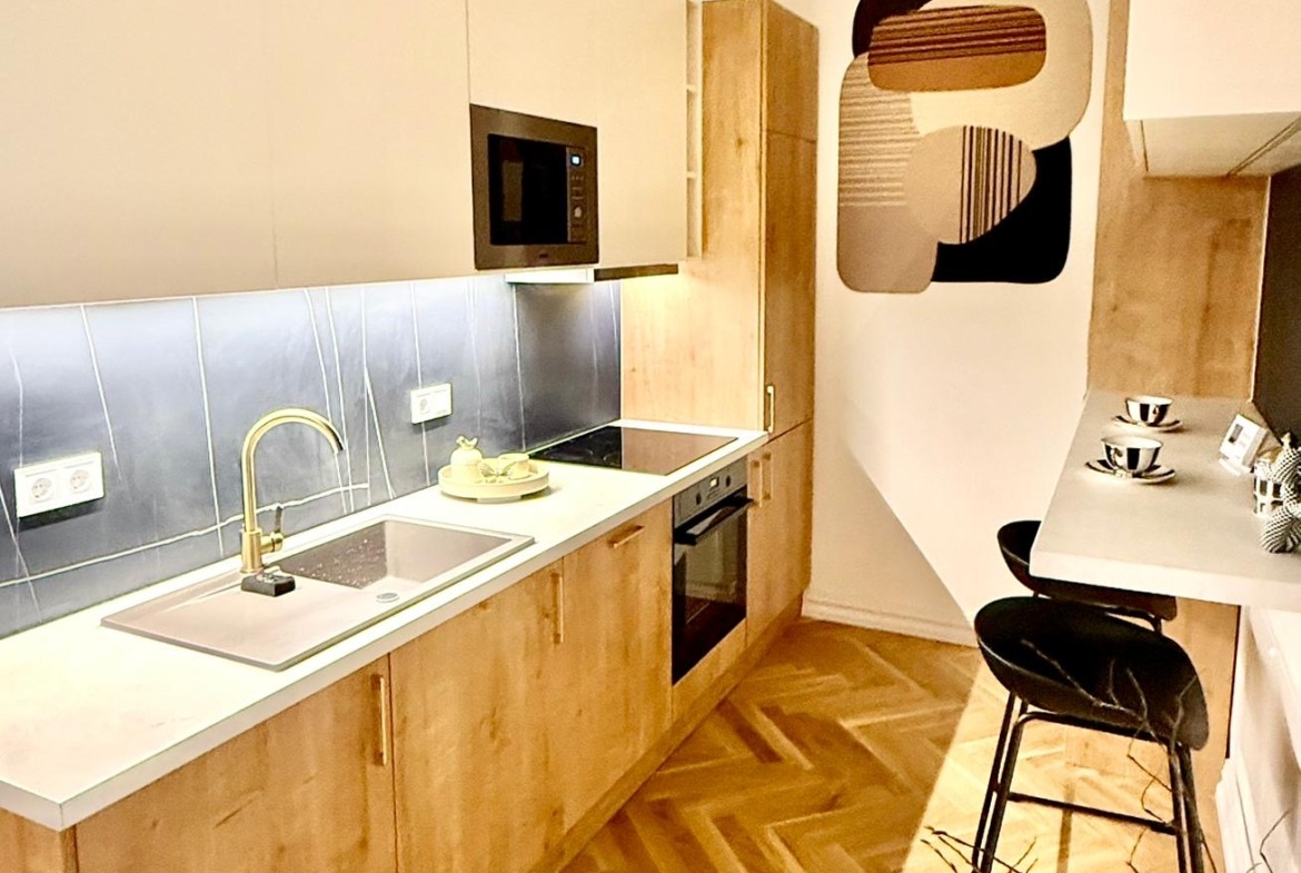 ed275ece 92e7 4c8d 9212 cfd61ed64536