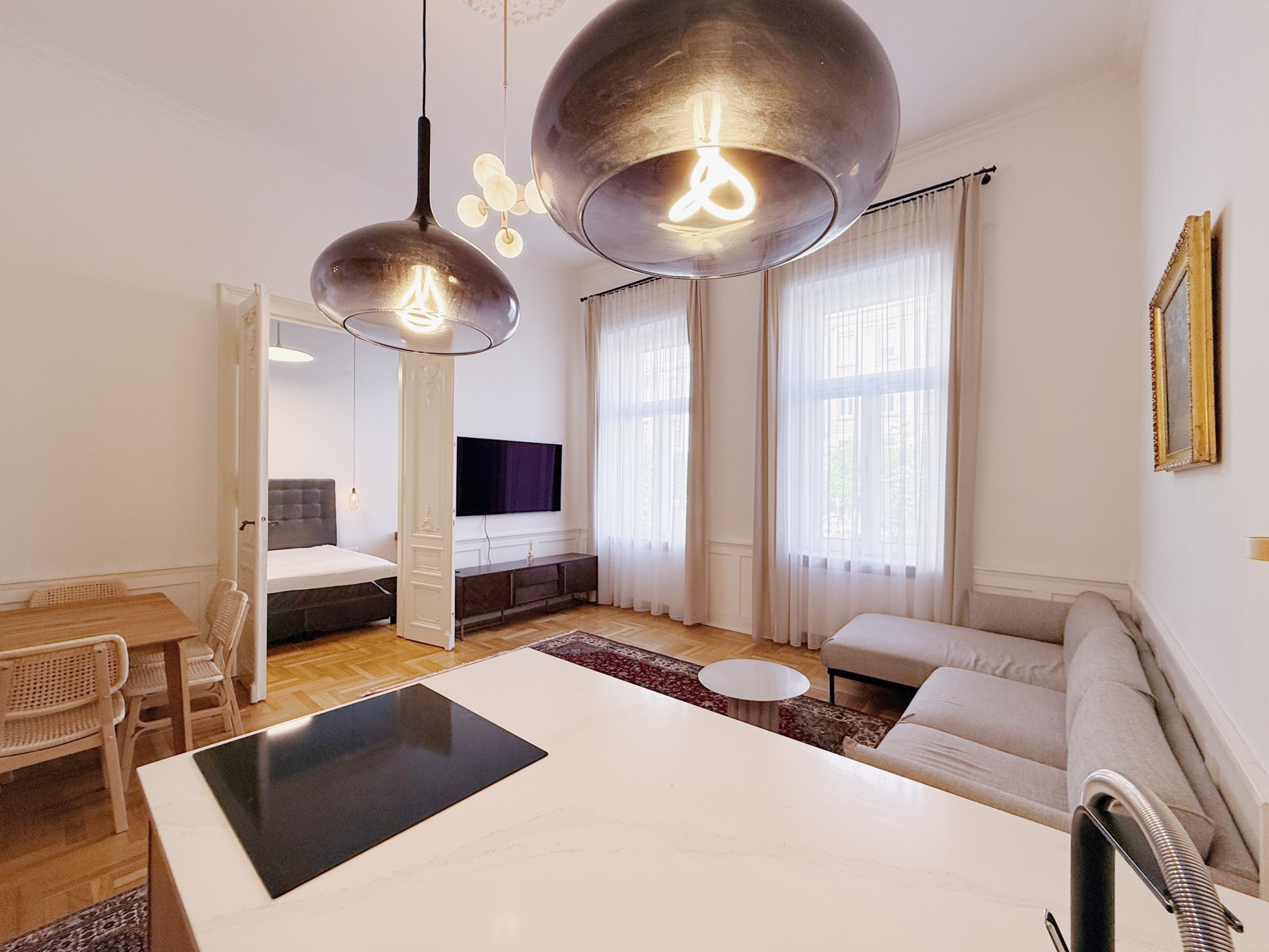 15919A53 CD84 4D79 A651 3E54B8D3CDF0