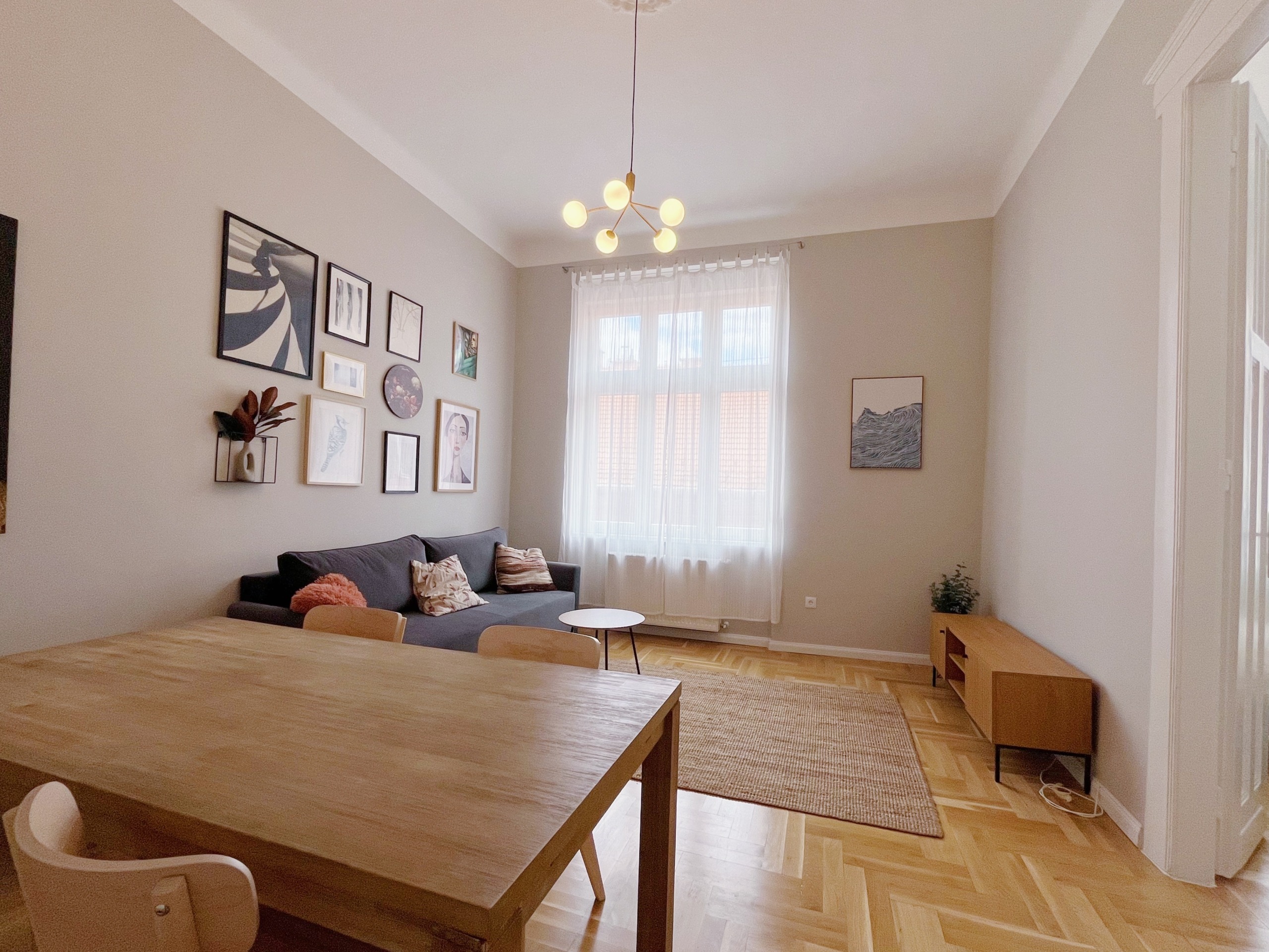 35448009 D142 4BC6 97CF 470E80AD828A