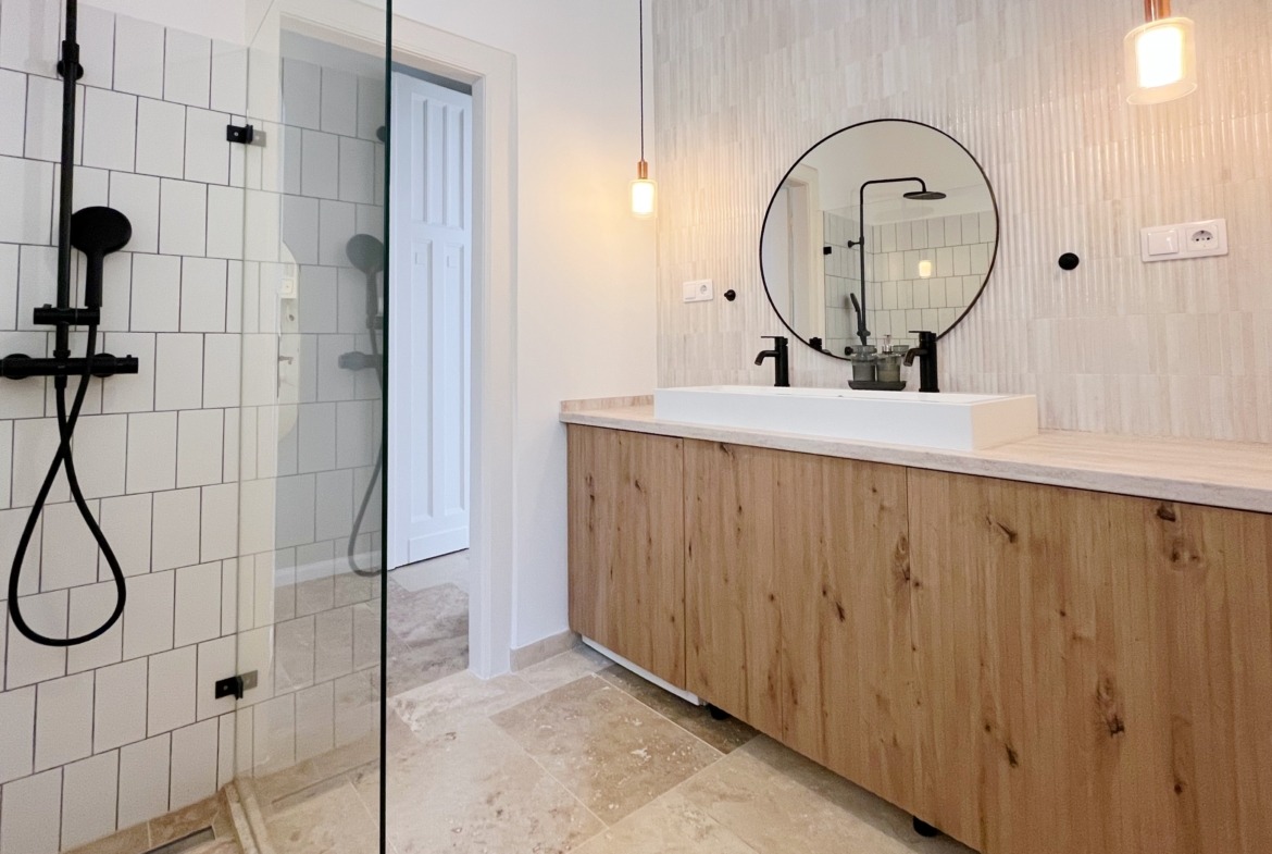 4F7FFF1E 3000 4689 9E28 719CB45A7561