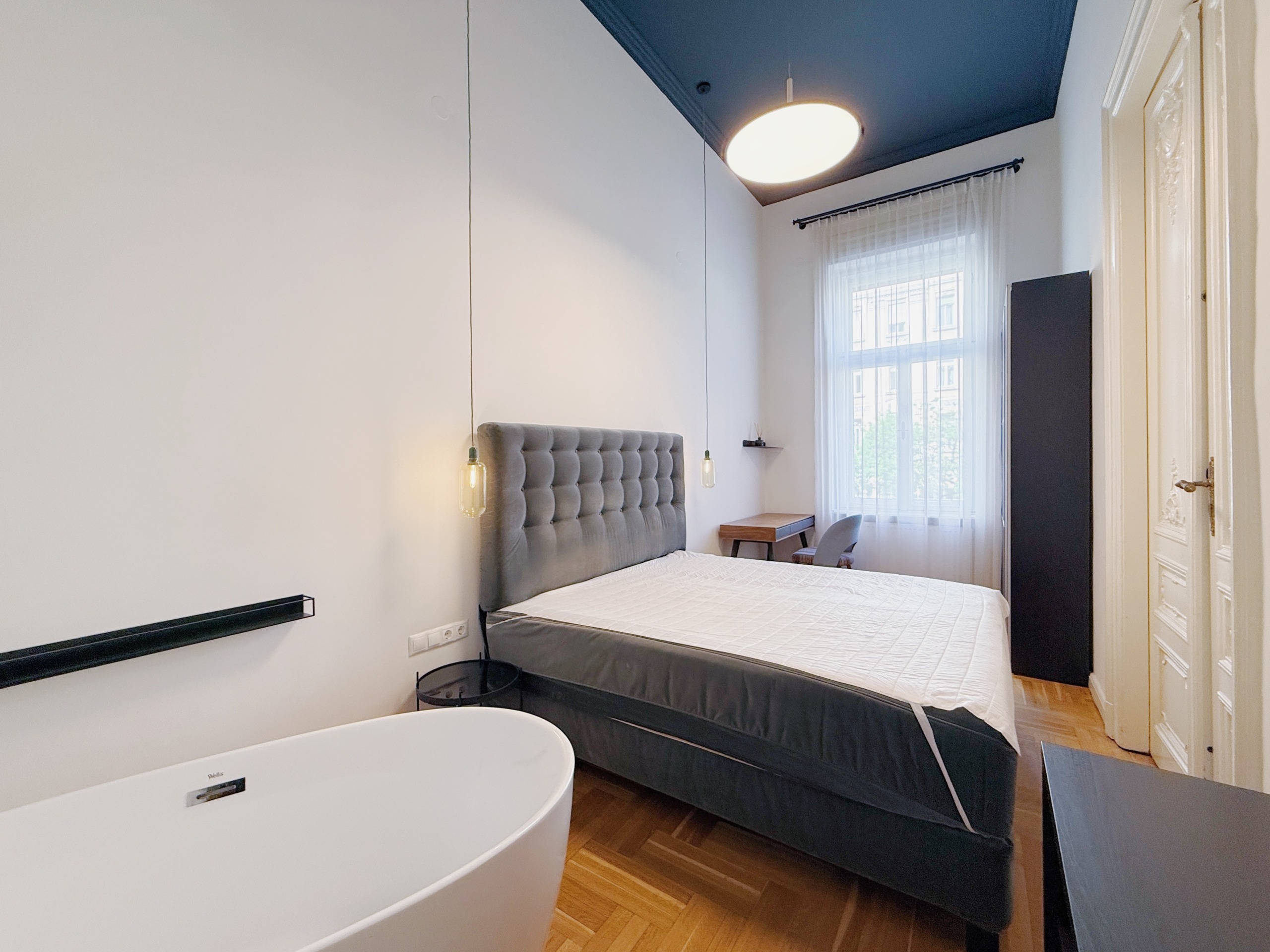 A56DFD54 227E 4997 BA7C 61568462220F