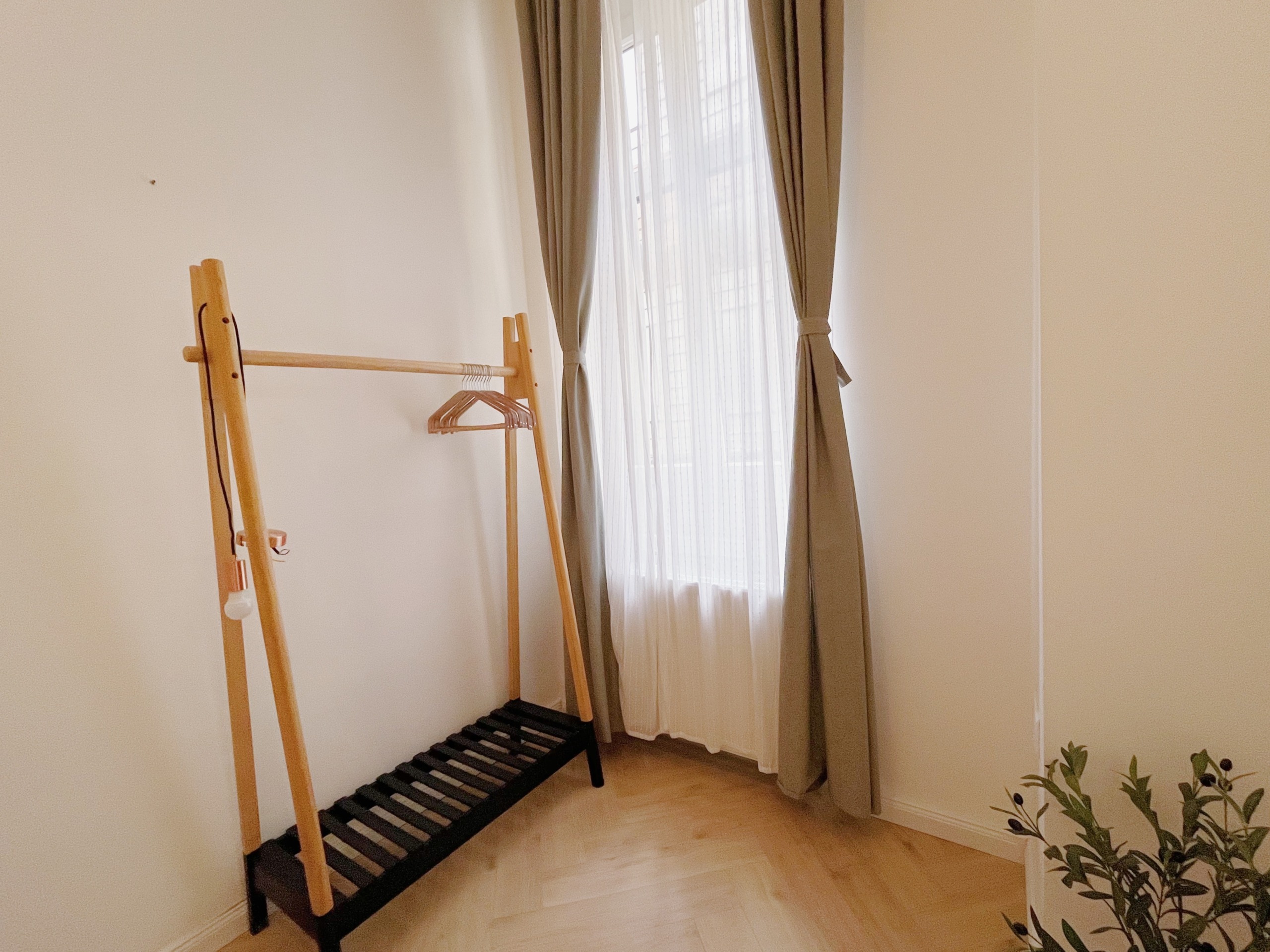 A7BF32A1 8612 4318 8519 E0C284989C3E