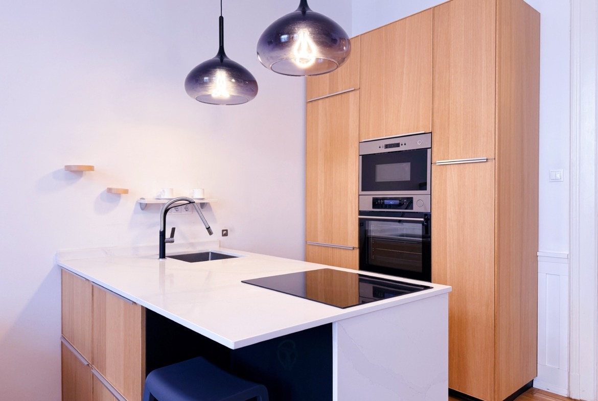 A9E4E9FC 33DF 4E2B 9CC7 67E2AC4C7446