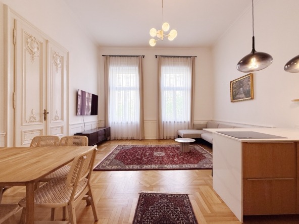 B4F3EF12 3DC9 47A5 9710 94BEB83845F0