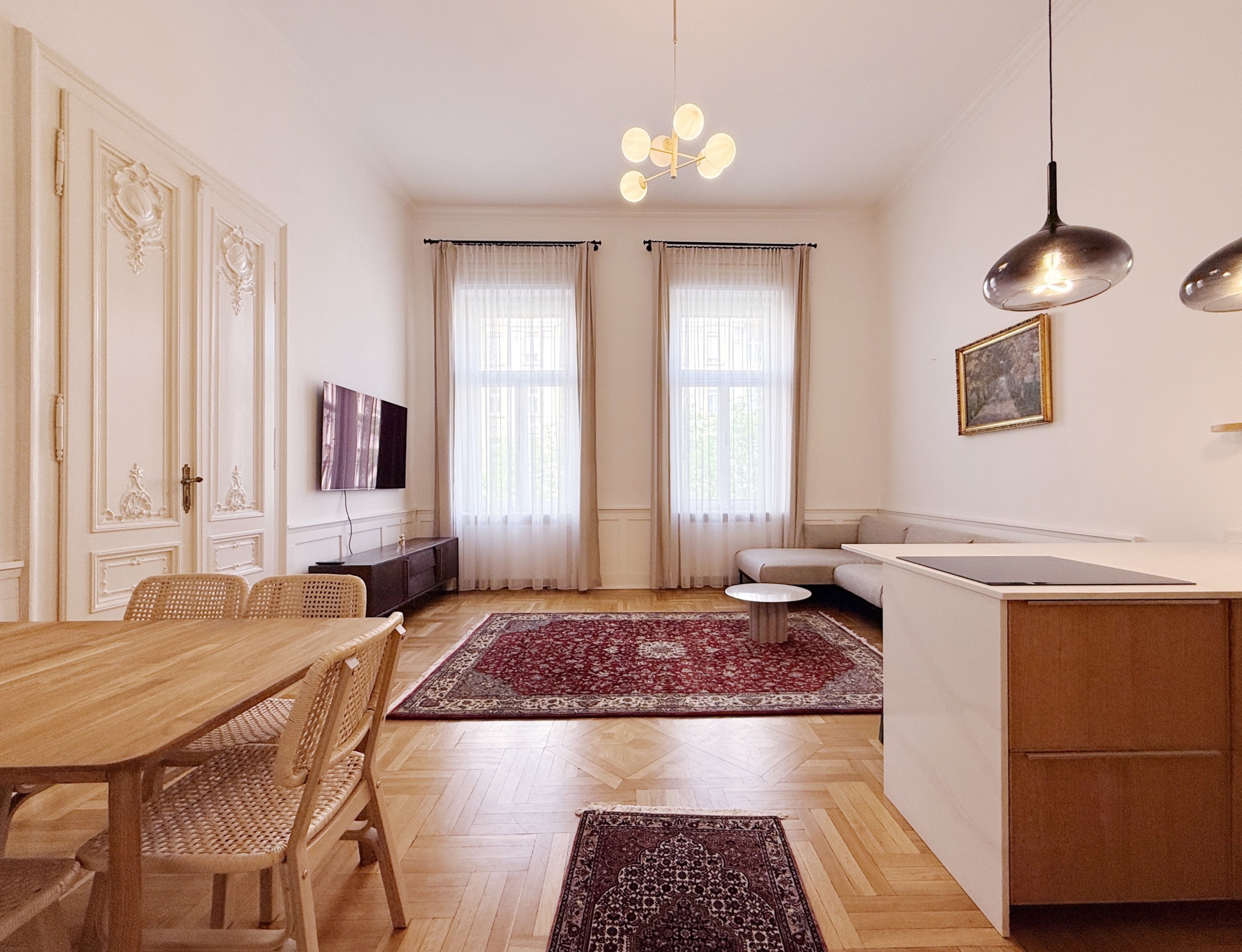 B4F3EF12 3DC9 47A5 9710 94BEB83845F0