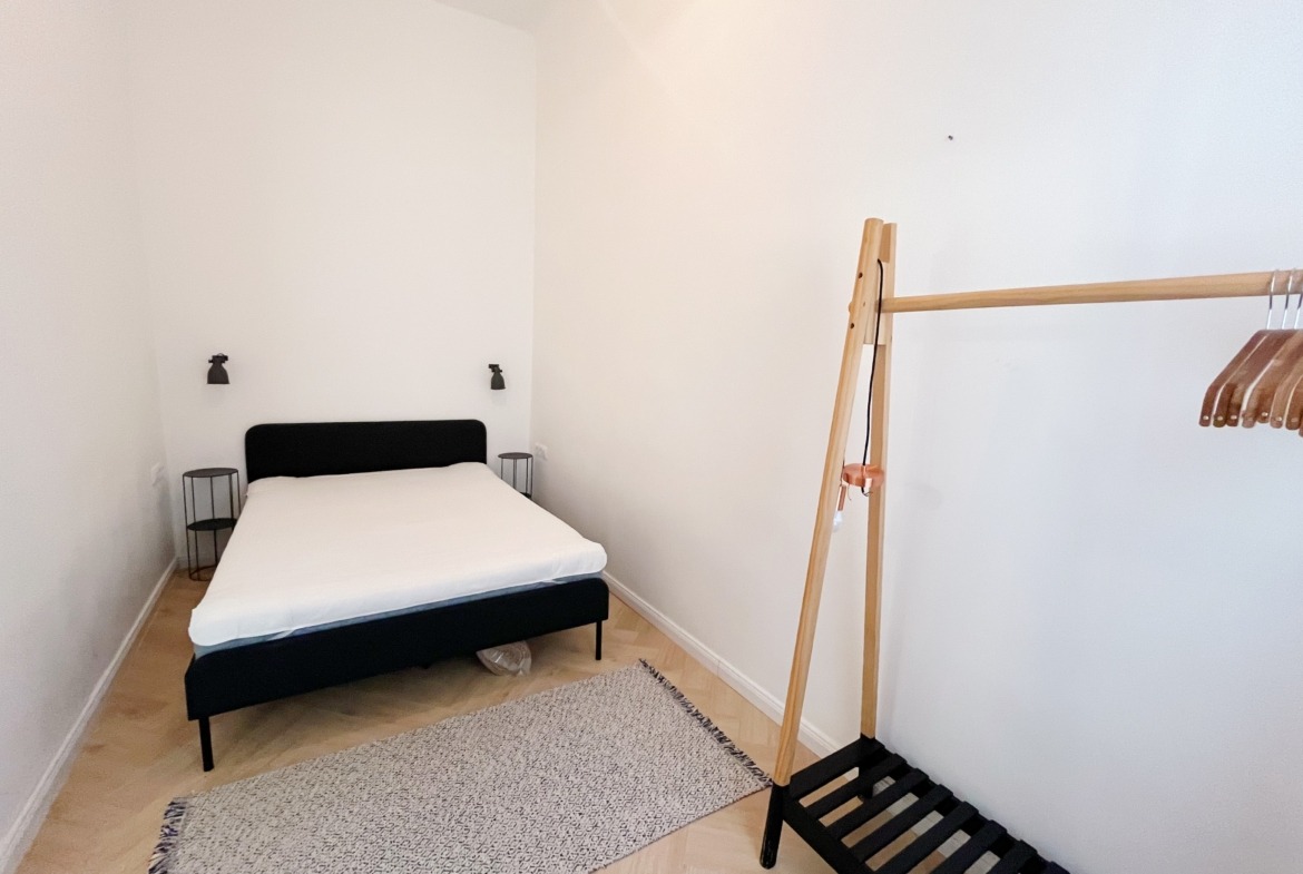 CA0A24DD 2088 45CC A907 17B594BA59B0