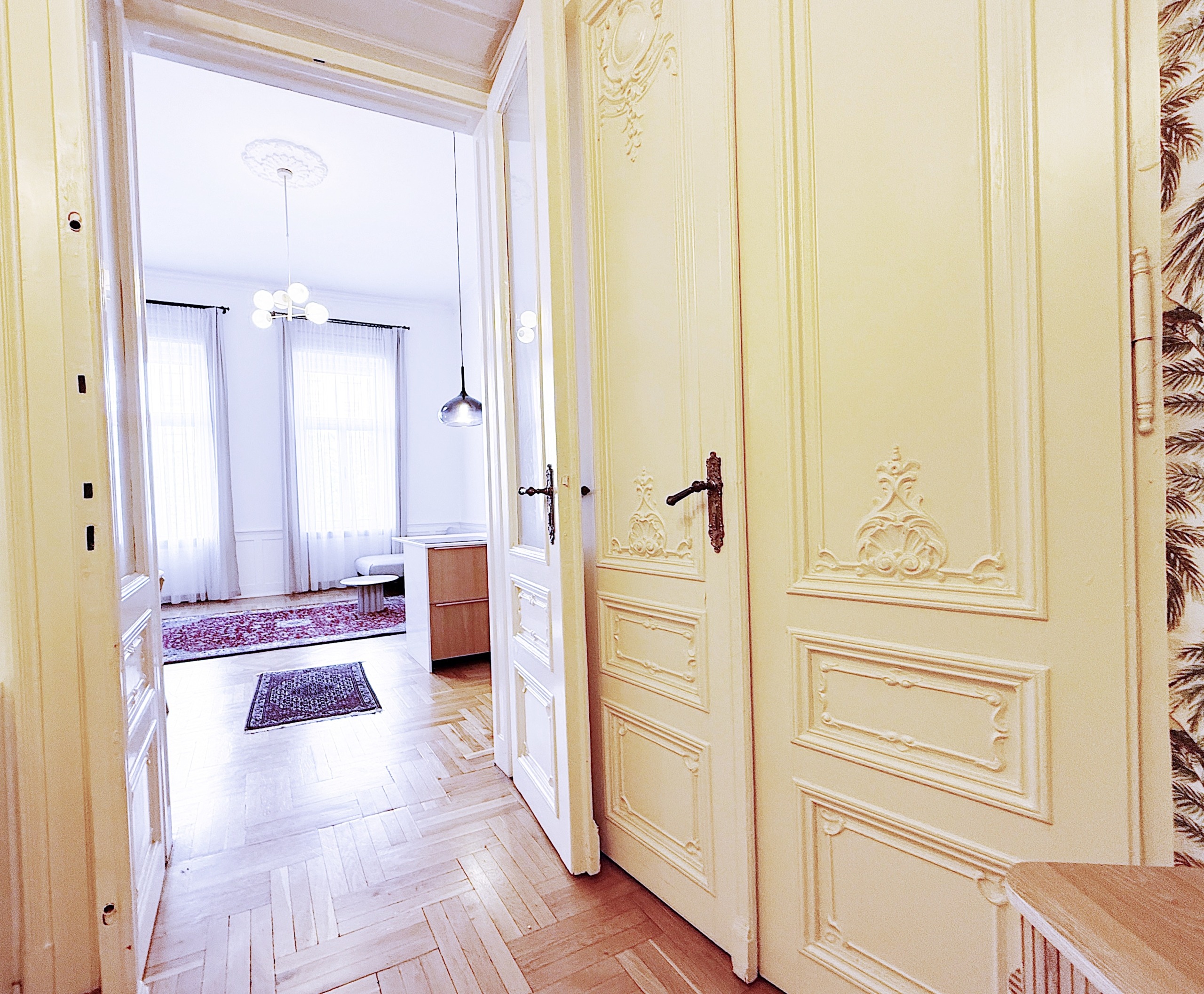 FEF03234 E563 41E3 8F41 99FCFBC19368